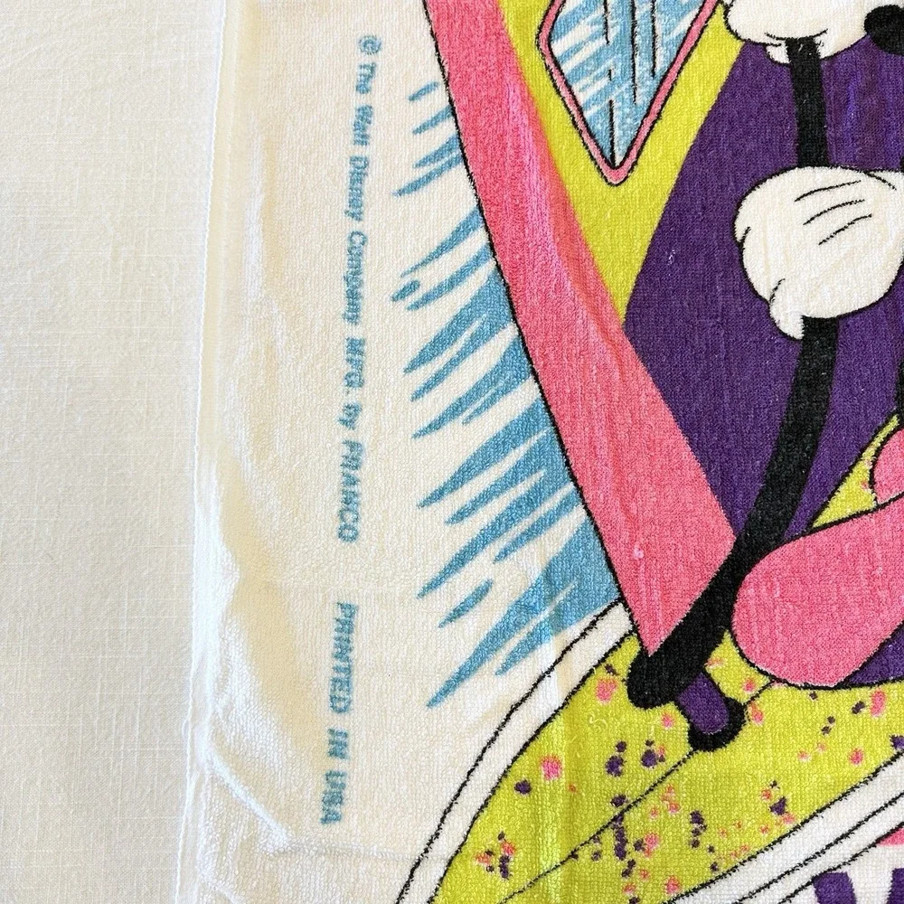 Vintage Disney Minnie Mouse Beach Towel Minnie's Adventure Club Surf Franco READ